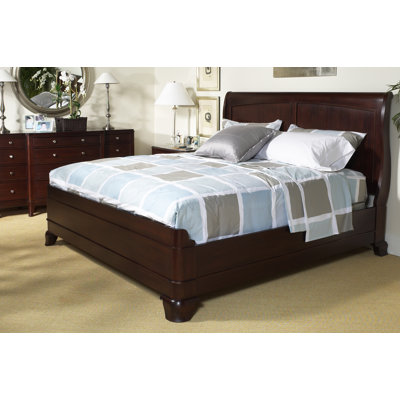 Moderne Sleigh Bedroom Collection by Cresent Furniture -image