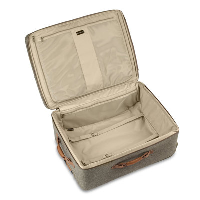 Hartmann Tweed 27" Expandable Mobile Traveler in Walnut