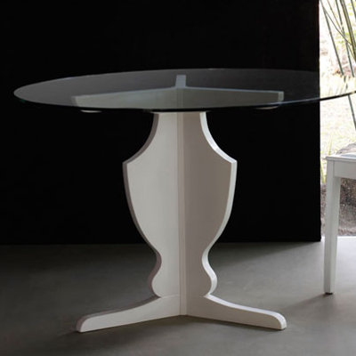 Luxo by Modloft Newport Dining Table