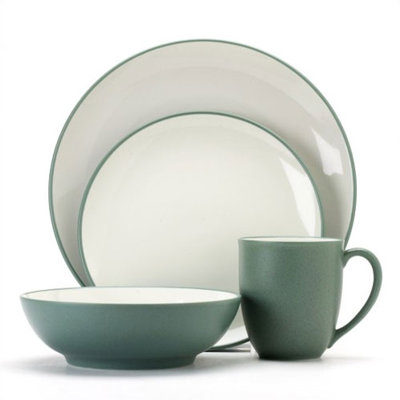 Noritake Colorwave 16 Piece Dinnerware Set