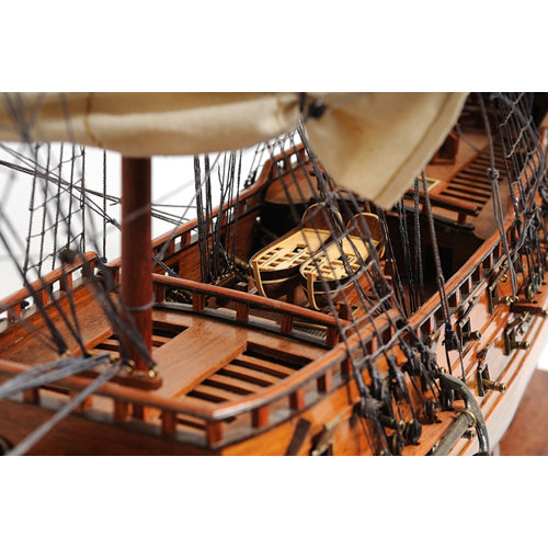 Old Modern Handicrafts Fairfax Speaker-Class Frigate Model Ship