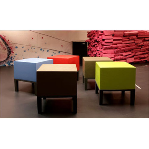 Quinze & Milan Primary Pouf 01