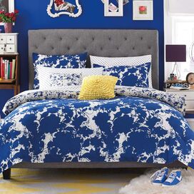 White Sale: Bedding Sets & More