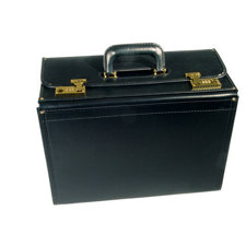 KorchmarMarvelon Coated Vinyl Catalog Case in Black image