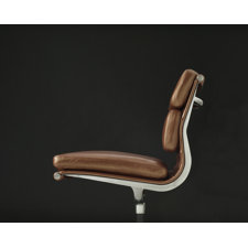 Eames Soft Pad Group Side Chair image