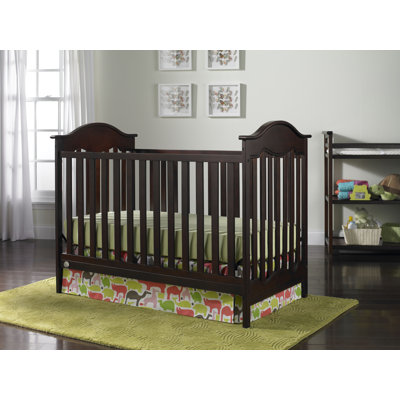 Fisher Price Furniture Charlotte 3 in 1 Traditional Crib Set