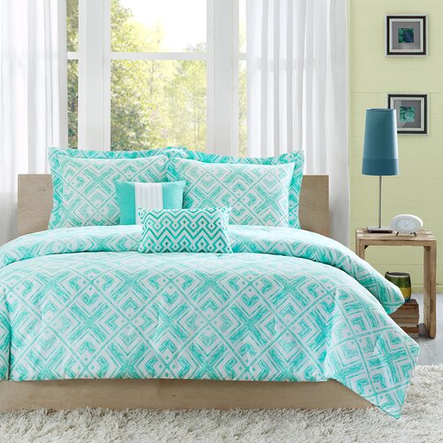 Intelligent Design Laurent Comforter Set