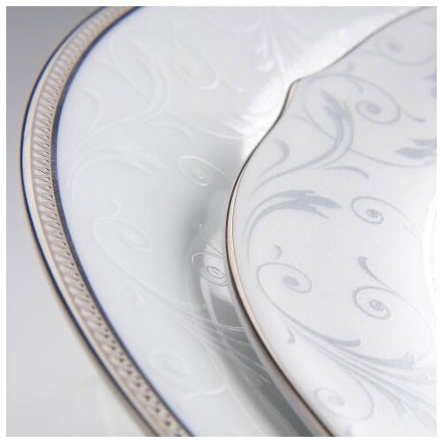 Noritake Regina Platinum Handled Hostess Round Serving Tray