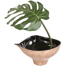 Distinctive Designs Single Silk Philodendron Leaf with Rocks Floor